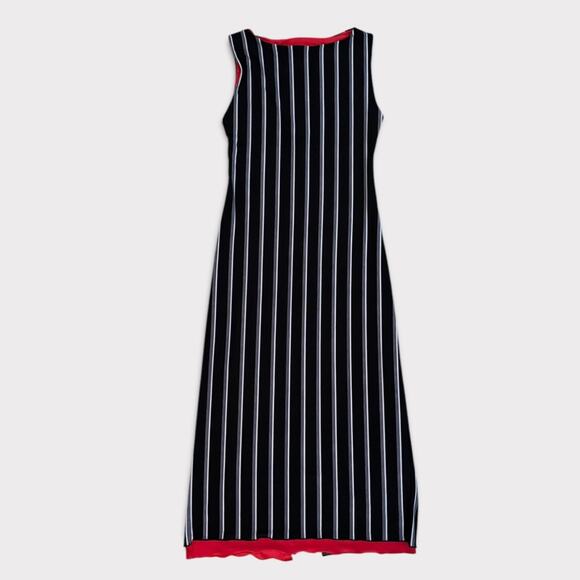 Reversible Tango Dress - Black/RedClassic Elegance with a Bold Twist Size Medium - Picture 11 of 14